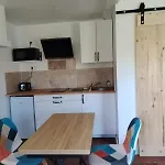 بيت للعطل Maisonnette Au Calme *